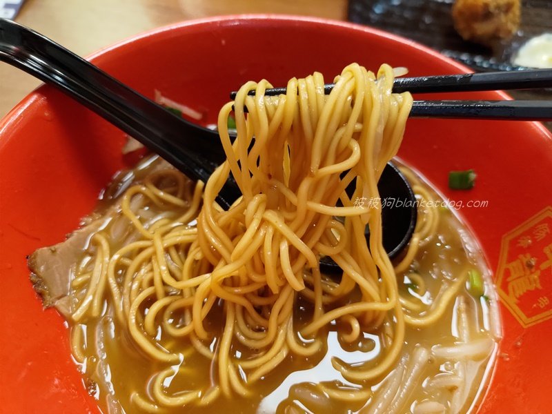 博多幸龍總本店∣平實美味的道地豚骨拉麵∣台北松山
